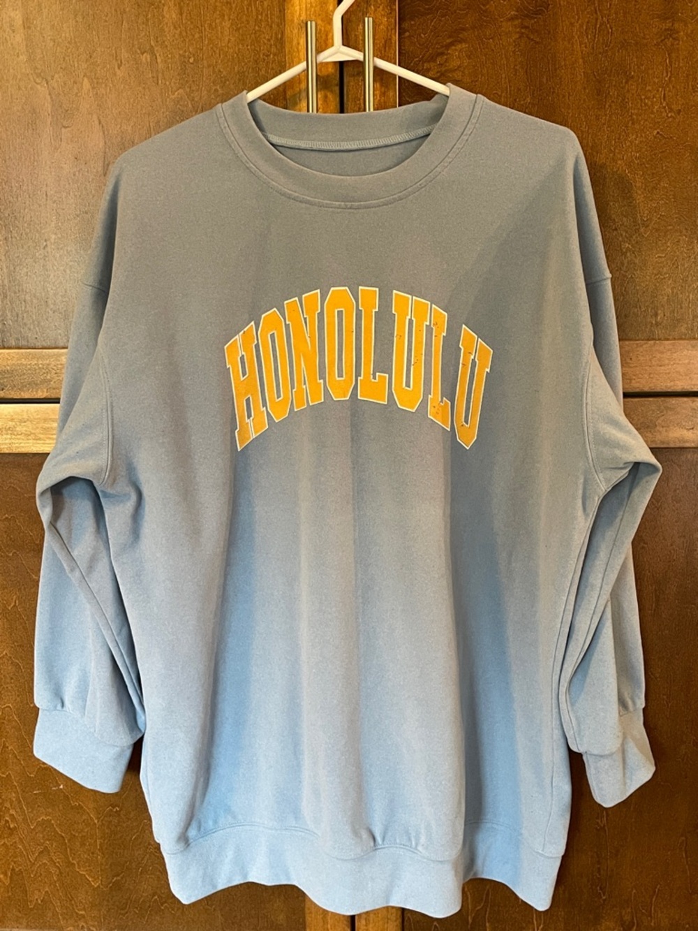 Honolulu Blue Graphic Sweatshirt PTP 24”